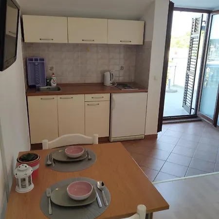 App Sime Klarin, Br.3 Езера